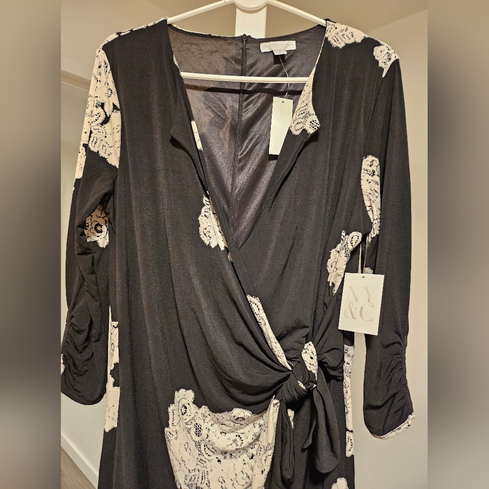 Dress - Picture 4 of 6